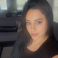 It was a beautiful morning to take a dive at the Walter E. Ulrich Memorial  Pool in Rahway! Union County Commissioner Sergio Granados attended the free  Union County Swimming Lesson Program, held