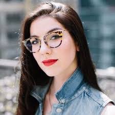 Lillian Fallon's Instagram, Twitter & Facebook