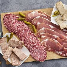 Plateau Des Copains Pour 10 Les Plateaux De Charcuterie Les Plateaux Notre Carte