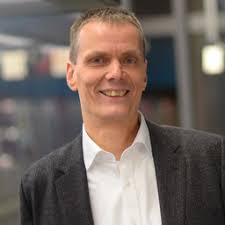 Mitarbeitende von FLS GmbH