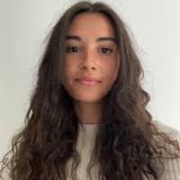 Lea Silva's Instagram, Twitter & Facebook