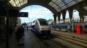 Le prix moyen varie selon l'horaire et la date auxquels vous réservez. The Cafe In The Tgv Nice Paris Picture Of Tgv Paris Tripadvisor
