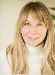 Marc Barnard (@MarcEBarnard)