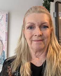 Well overdue a pamper so off I trot this afternoon with one thing in mind