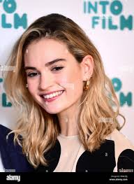 Lily James au cours de la cinquième conférence annuelle en Film Awards, qui  a eu lieu à l'odéon luxe à Leicester Square, Londres Photo Stock