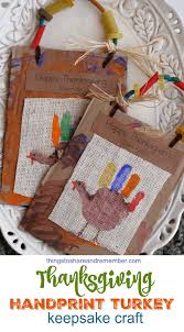 Son trendleri satın alın ve yüksek kaliteli giysilerimizi en uygun fiyata bulun. Hand Print Turkey Keepsakes
