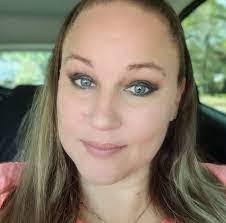 Sonya Newberry's Instagram, Twitter & Facebook