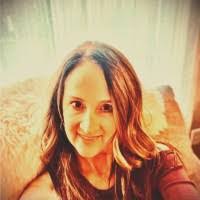 Michelle Gamble's Instagram, Twitter & Facebook