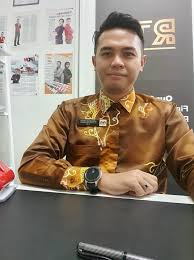 Kami adalah pegawai yang dilantik oleh. Khidmat Sumpah