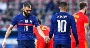 Xavier domergue et robert pirès. Jijvnn Tus386m