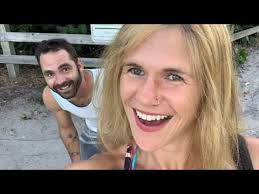 Tom wilson got 0 for pullong panarins hair while and beautiful girlfriend? Married At First Sight Tom Wilson From Season 4 S Marrying Girlfriend Michelle Tv Shows Ace