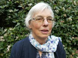 Brenda Packman's Instagram, Twitter & Facebook