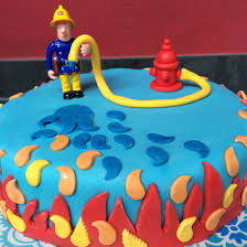 Feuerwehrmann Sam Kuchen Feuerwehrmann Sam Kuchen Feuerwehrmann Sam Geburtstag Feuerwehr Kuchen Kindergeburtstag