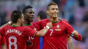 Reserve seu voo para irlanda hoje mesmo, pagando menos. Irlanda Del Norte Portugal Cristiano Ronaldo Salva A Su Pais 2 4 Eurosport