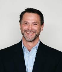 Robert Posadas's Instagram, Twitter & Facebook