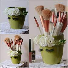 Simple Elegant And Under 10 Diy Makeup Brushes Holder From An Old Coffee Mug Diy Makeup Brush Holder Diy Makeup Diy Makeup Vanity