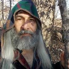 Richard Winthrop's Instagram, Twitter & Facebook