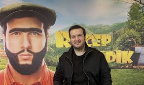 Şahan Gökbakar'dan 'Disney Plus' açıklaması: Mahcup hissediyorum, özür  dilerim