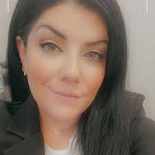 Kerrie Escobar's Instagram, Facebook & TikTok