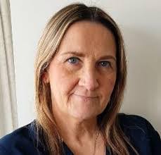 Tracey Hanson's Instagram, Twitter & Facebook