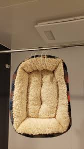 セリア ドライヤーラックが猫のベッドを干すのにピッタリでした セリア 猫用ベッド ラック