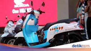 Стрижи прилетели магнитогорск день металлургов 2019 спец выпуск. Honda Scoopy Thailand Dan Indonesia Beda
