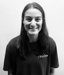 Carrie Hamm's Instagram, Twitter & Facebook