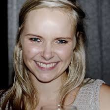 Emma Dawes (emmadawes94)