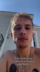 Zach Linn's Instagram, Twitter & Facebook