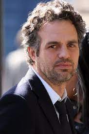 Mark Ruffalo Photos Photos Mark Ruffalo On The Set Of Now You See Me Mark Ruffalo Mark Ruffalo Hulk Actors