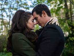 A pair of interwoven stories set in the past and present follow an ambitious journalist determined to solve the mystery of a forbidden love affair at the center of a trove of secret love letters from 1965. Nx3pktyjthfdqm
