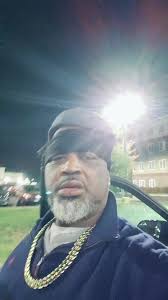 Donnie D. (@donniedizzem78)