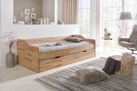 Inter link bett funktionsbett kinderbett einzelbett stauraumbett modernes bett 205 x 98 x 63 cm kiefer massiv weiss lackiert 3 4 von 5 sternen 160 183 99 183 99. Woodlive Design By Nature Massivholz Gastebett Aus Kernbuche Ausziehbares Doppel Bett Als Jugend Kinderbett Verwendbar Funktionsbett Aus Holz Bett 90 X 200 Cm Amazon De Kuche Haushalt Wohnen