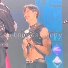 I think Im the only Bangchan bia stay that doesnt go crazy over Chans  back or abs or shoulder or anything like that! 😹 Like they are cool &  amazing! But its