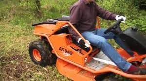 Mit stabilem schutzbügel, sperrdifferenzial und niedrigem schwerpunk. As Motor As 940 Sherpa 4wd Aufsitzmaher Allmaher Wiesenmaher Hochgrasmaher Im Einsatz Youtube