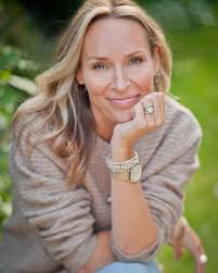 𝓘𝓼𝓪𝓫𝓮𝓵 𝓦𝓮𝓫𝓼𝓽𝓮𝓻 (@newchapterspodcast) • Instagram photos and  videos