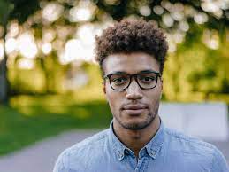 It smoothes and softens hair to give a natural appearance while providing a medium hold that's meant to last through the day. How To Reduce Frizz In Men S Curly Hair