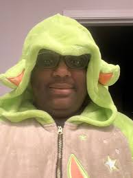 Hello everyone! I hope you're fine ;) I'm an Italian girl who speaks  english, french and spanish. I'd like to know some native who helps me. I'd  like to improve my fluency,