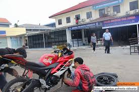 Check spelling or type a new query. Ban Cungkring Knalpot Brong Dan Stang Jepit Kena Razia Begini Ribetnya Kalau Mau Ambil Hehehe Setia1heri Com