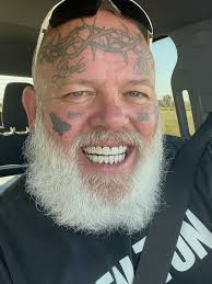 My man Dave Mullins getting the job done as always! .. Old Hearts Tattoo  and Arts Forest Park 🕺🏻😊❤️🔥