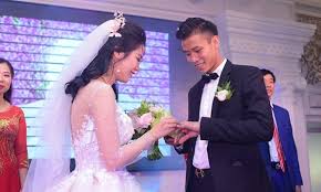Có lẽ đối với riêng bản thân quế ngọc hải thì năm 2015 có lẽ là một cột mốc không bao giờ quên trong sự nghiệp của anh. Chuyá»‡n Tinh Cá»§a DÆ°Æ¡ng Thá»‹ Thuy PhÆ°Æ¡ng Hoa Khoi Ä'áº¡i Há»c Vinh Vá»›i Thá»§ Quan Ä'á»™i Tuyá»ƒn Bong Ä'a Viá»‡t Nam