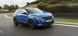 Et il reste encore un gros paquet d'endormis qui n'a pas compris qu'on se fout de notre gueule ? Le Lancement Des Nouveaux Peugeot 3008 Et 5008 Reporte L Automobile Magazine