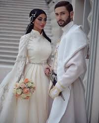 Wedding Dress Designers Every Bride Should Know Latest Wedding Gowns Ball Gowns Wedding Bridal Dresses Lace
