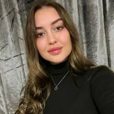 Molly Brooke (@molly_brooke274)