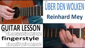 La parola italiana libro deriva dal latino liber.il vocabolo originariamente significava anche corteccia, ma visto che era un materiale usato per scrivere testi (in libro scribuntur litterae, plauto), in seguito per estensione la parola ha assunto il significato di opera letteraria. Uber Den Wolken Reinhard Mey Fingerstyle Gitarre Lektion Youtube