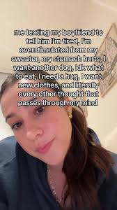 gotta keep him entertained !!! 🫶🏻💋