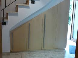 Ein hausbau in eigenleistung, bei dem fast alles selbst gemacht wird, dauert meist länger als ein jahr. Regal Unter Treppe Selber Bauen Caseconrad Com