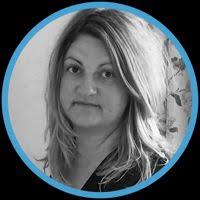 Danielle Lennox (Walker)