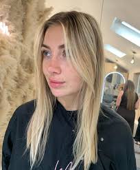 Connor knowles /blonding amd balyage specalist