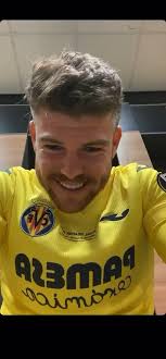 Throwback to when Alberto Moreno sent a message to Liverpool fans after  beating the Scum in the Europa League final 😂